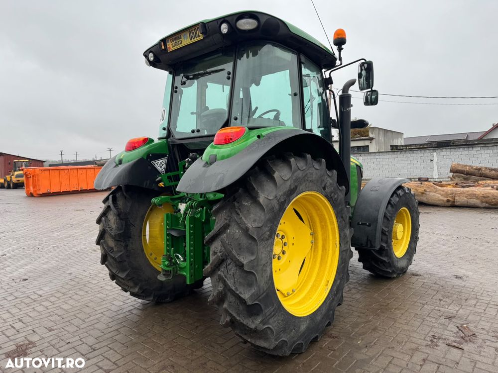 John Deere 5125R - 4
