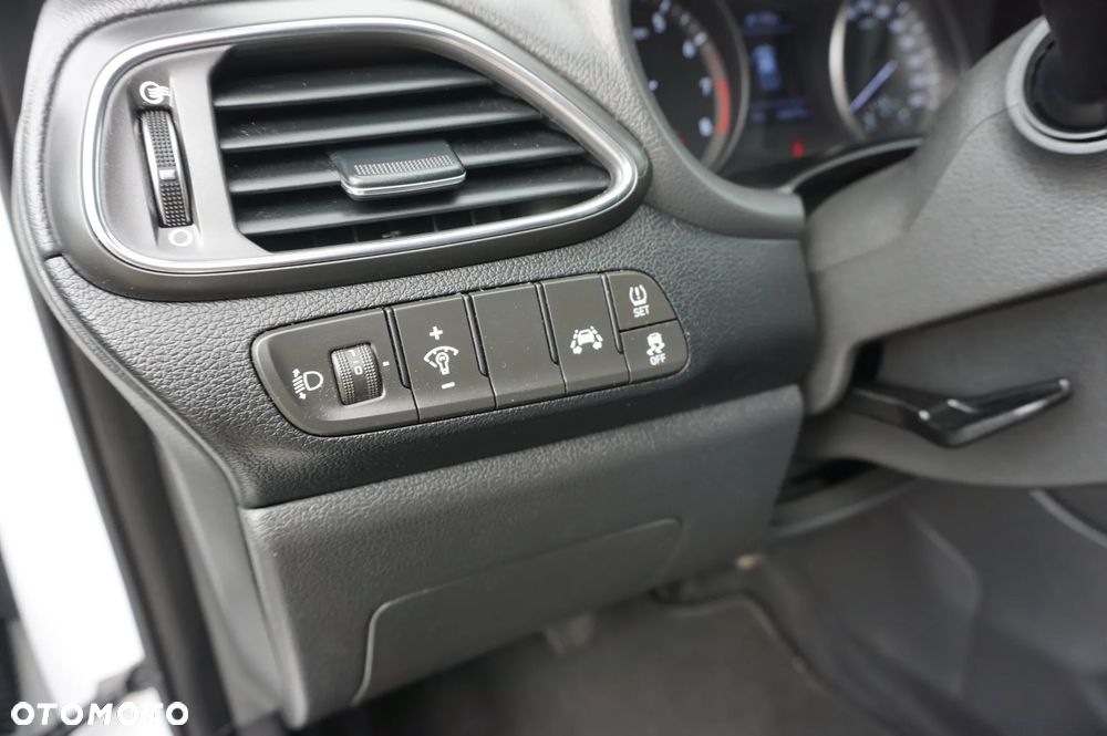 Hyundai i30 1.4 Style - 36
