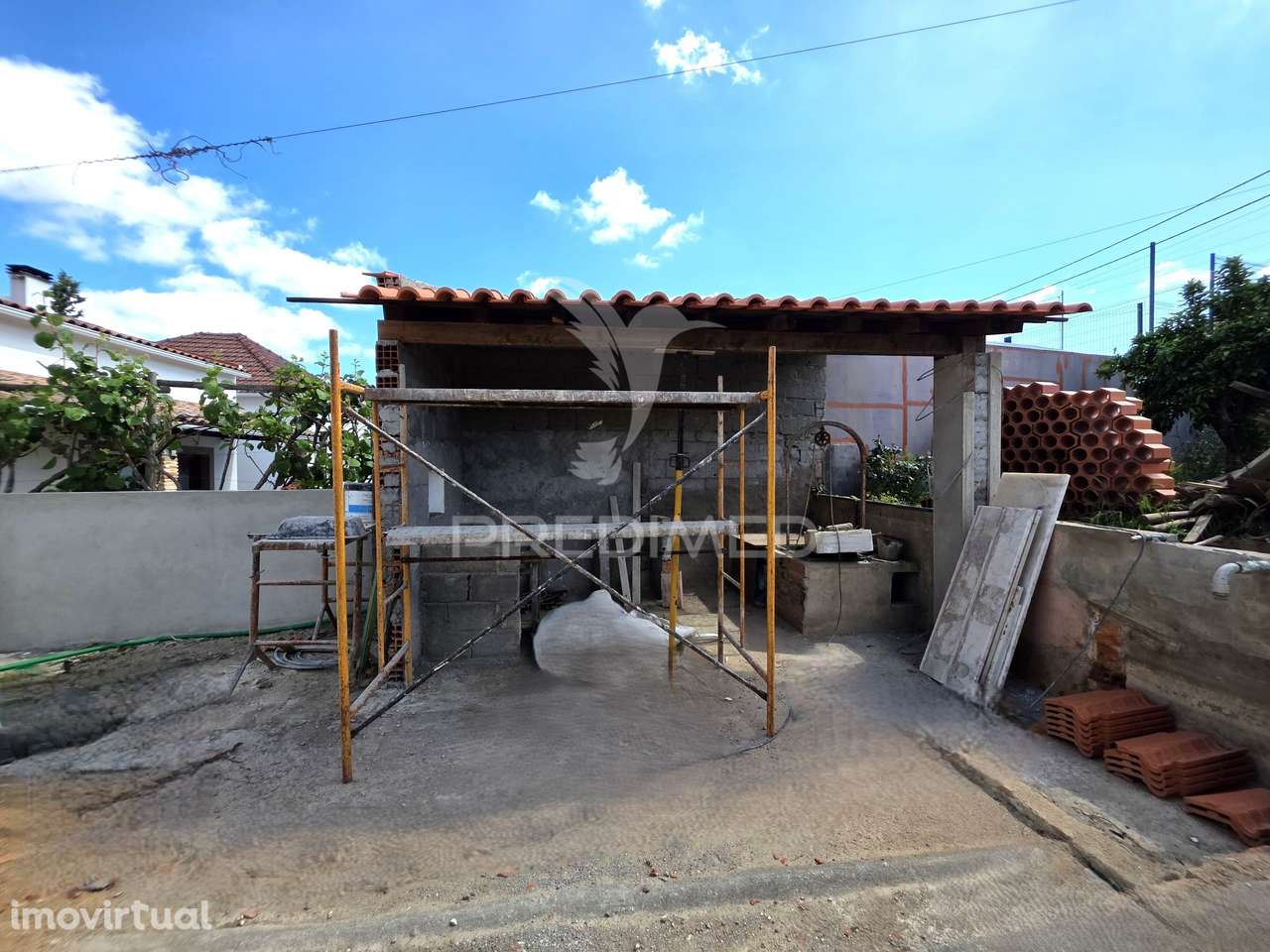 Moradia T3, em fase de Remodelação – Meia Via, Torres Novas - Grande imagem: 4/28