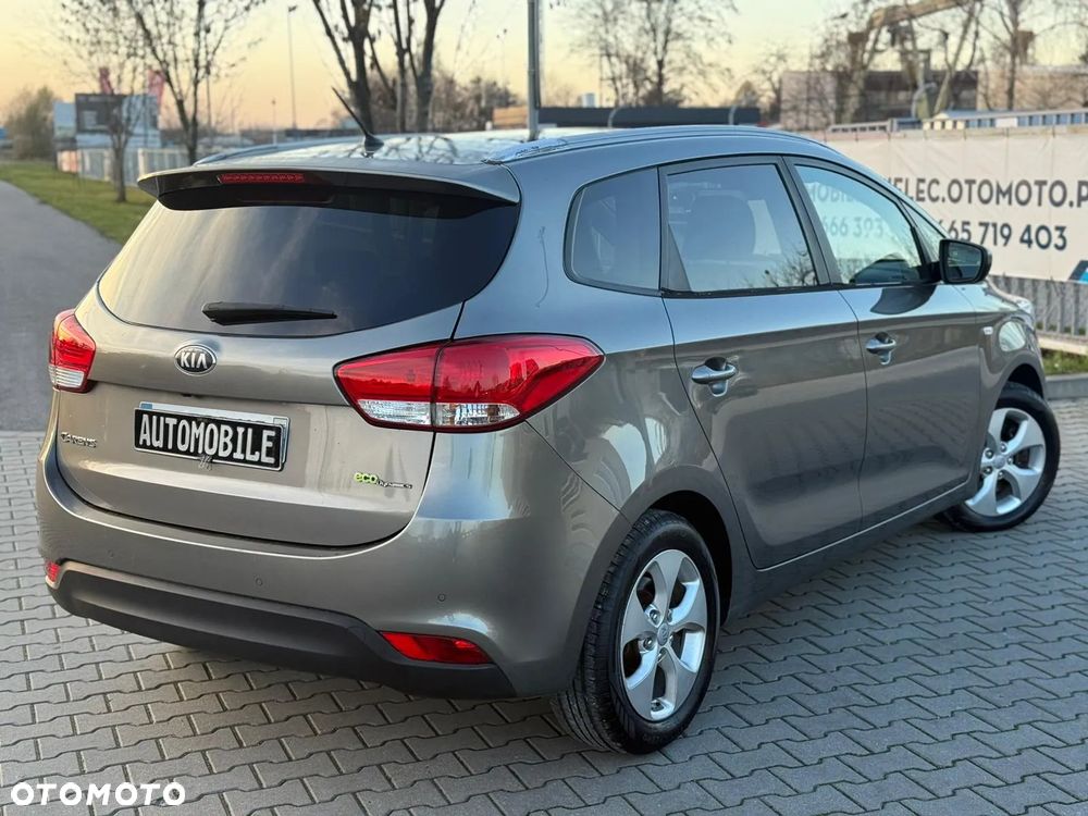 Kia Carens 1.7 CRDi 115 Dream-Team Edition - 4