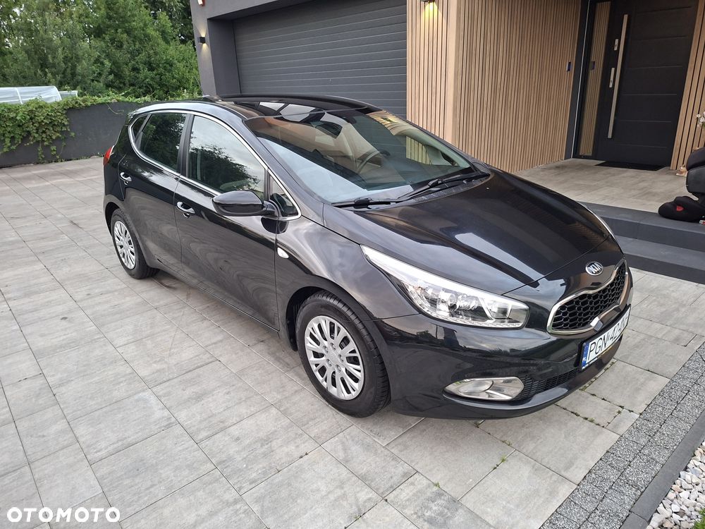 Kia Ceed - 15