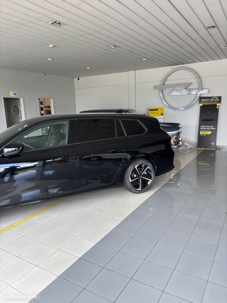 Opel Astra Sports Tourer - 4