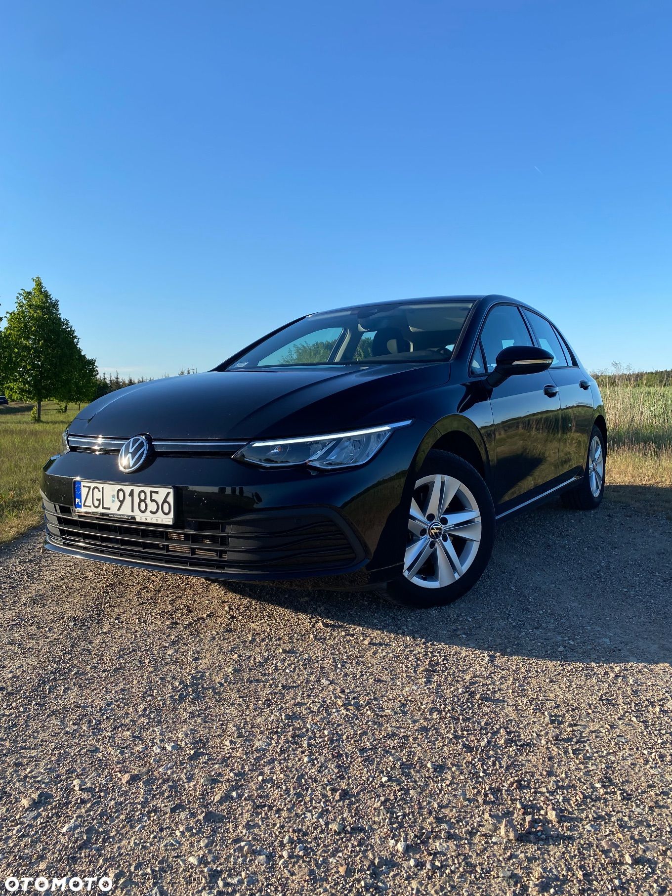 Volkswagen Golf - 1