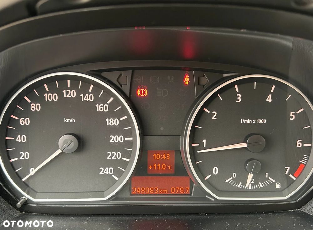 BMW Seria 1 116i - 17