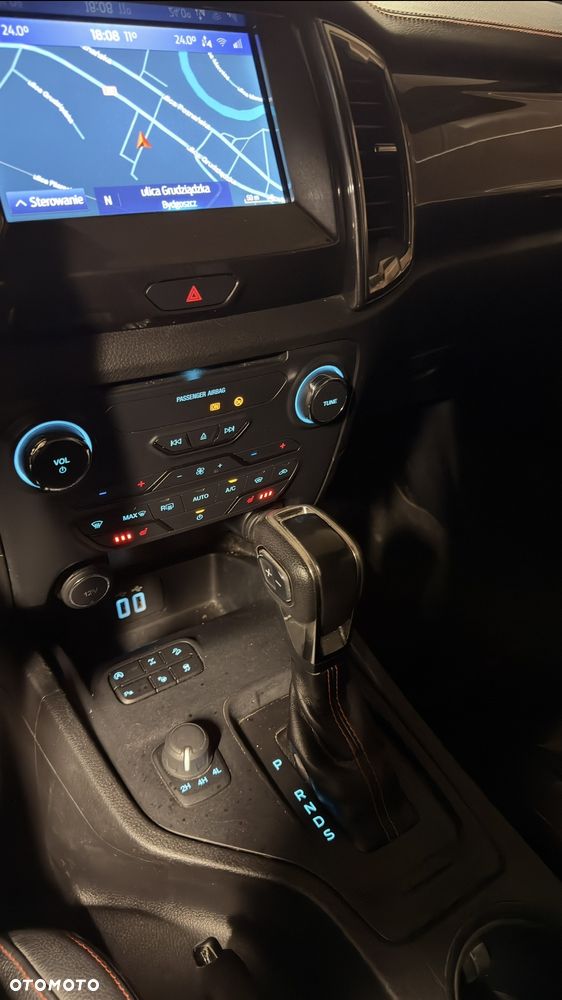 Ford Ranger 2.0 EcoBlue 4x4 DC Limited - 27