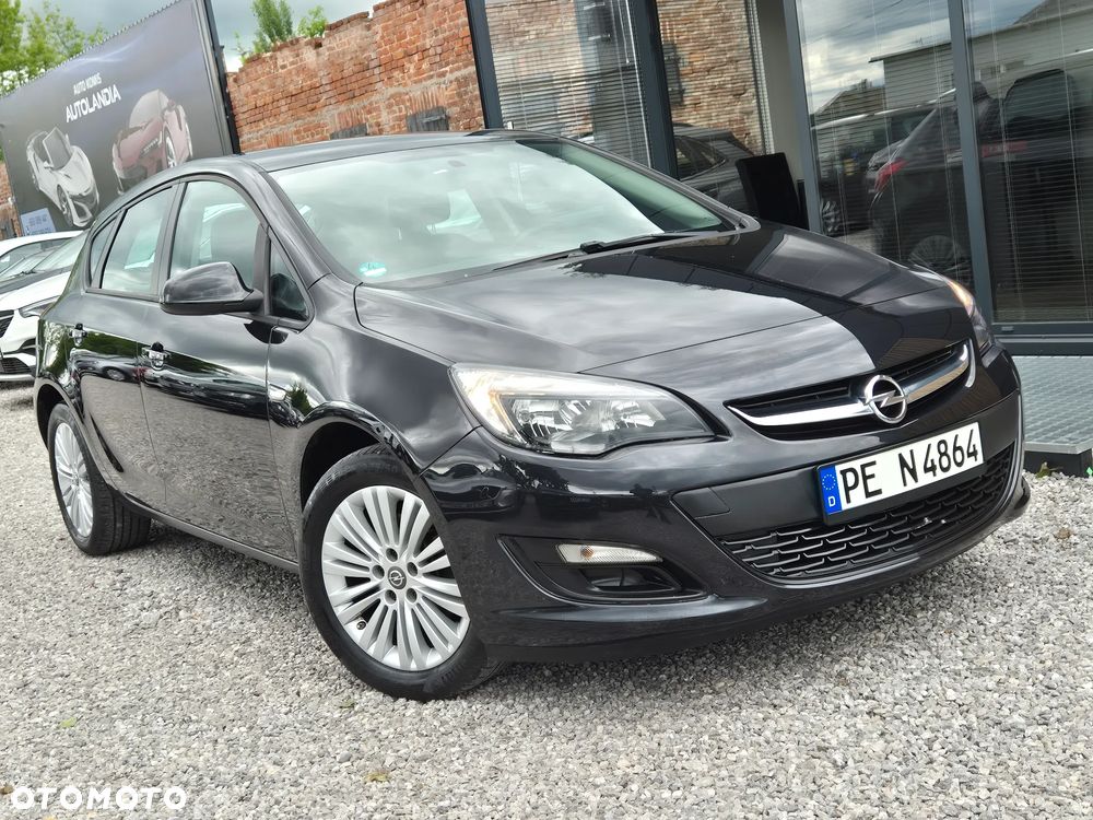 Opel Astra 1.6 CDTI Essentia - 18