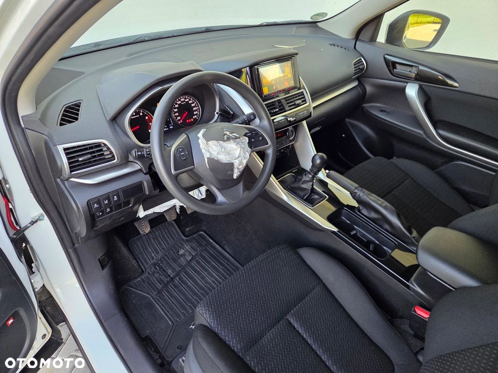 Mitsubishi Eclipse Cross - 7