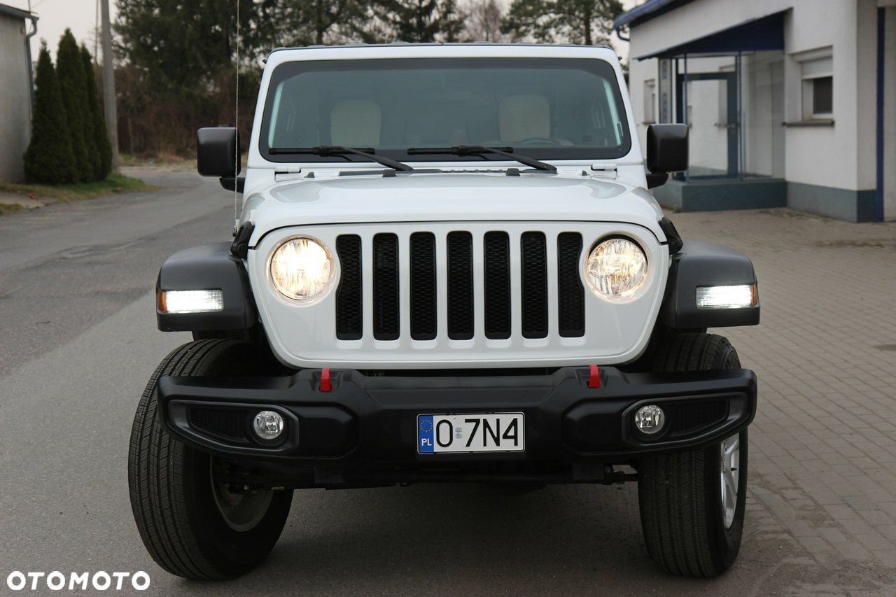 Jeep Wrangler - 4