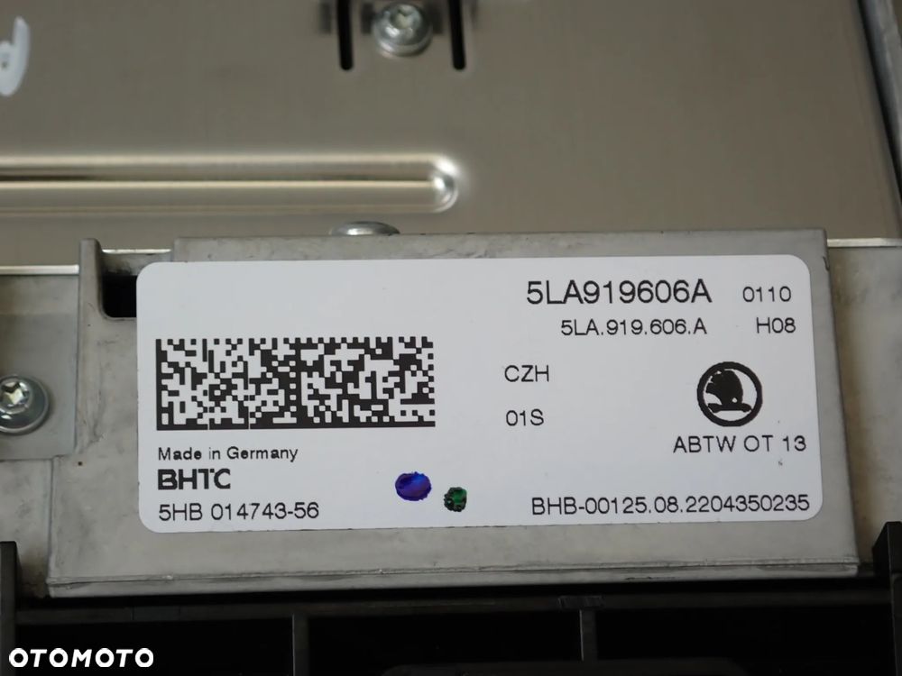 PANEL EKRAN RADIA  SKODA ENYAQ  5LA919606A  900 ZŁ - 7