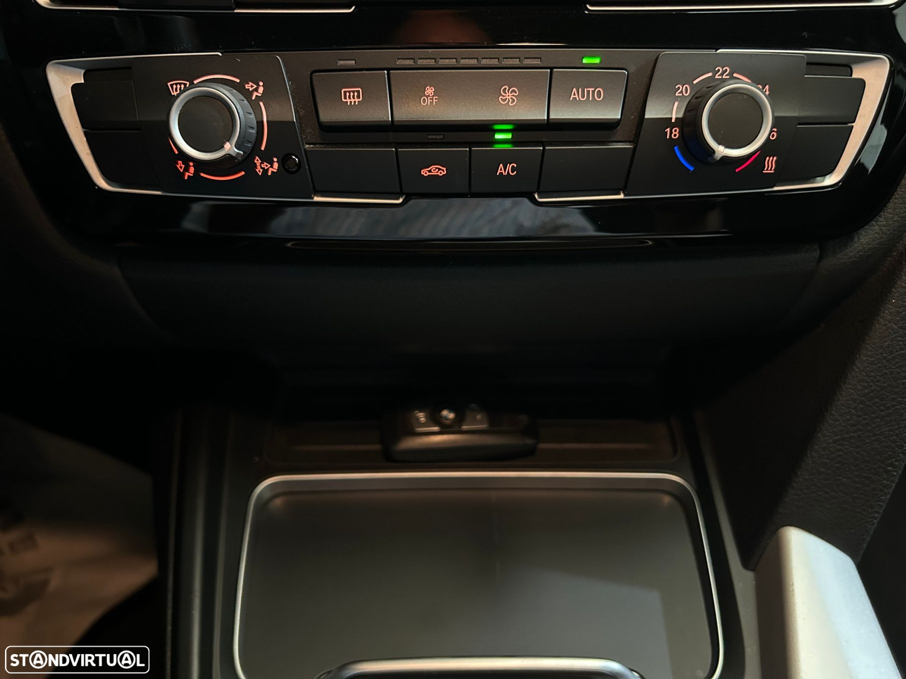 BMW 318 d Touring Auto - 32