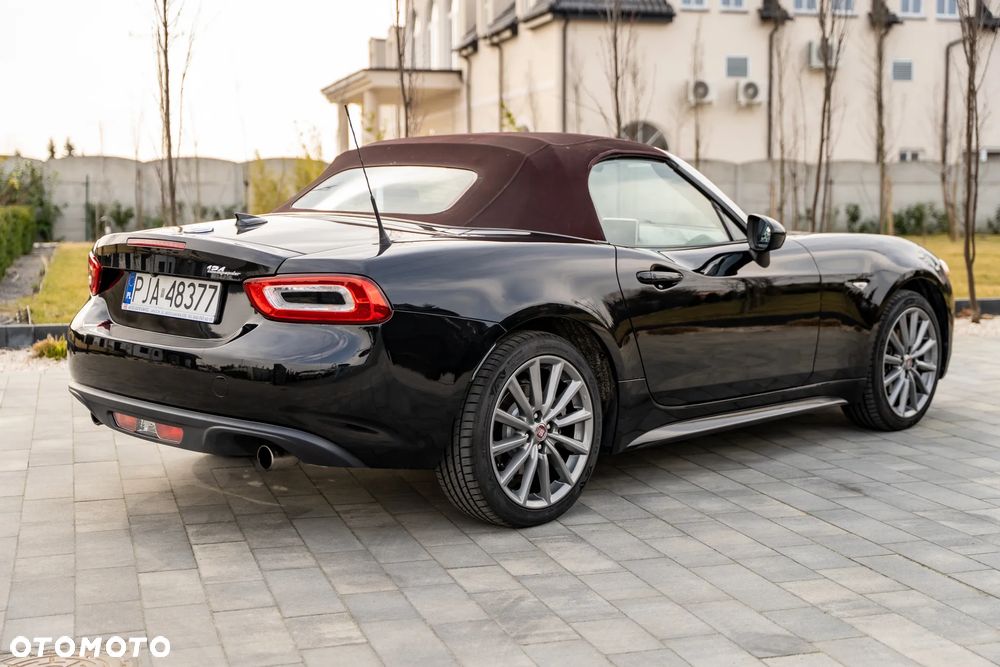 Fiat 124 Spider - 9