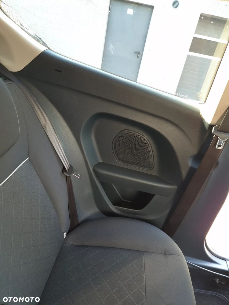 Ford Fiesta 1.25 Trend EU5 - 39