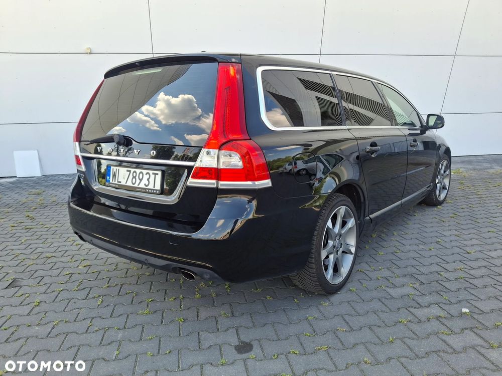 Volvo V70 T5 Powershift Summum - 14