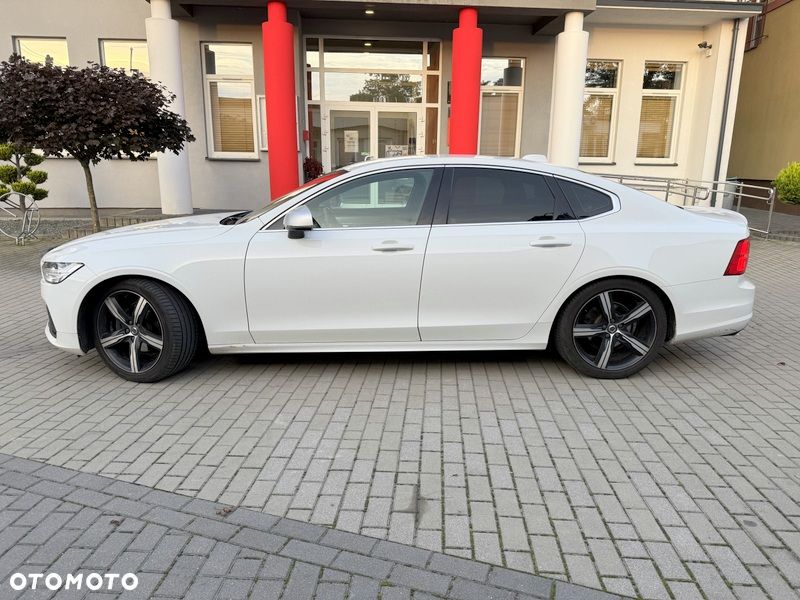 Volvo S90 D3 SCR R-Design - 2