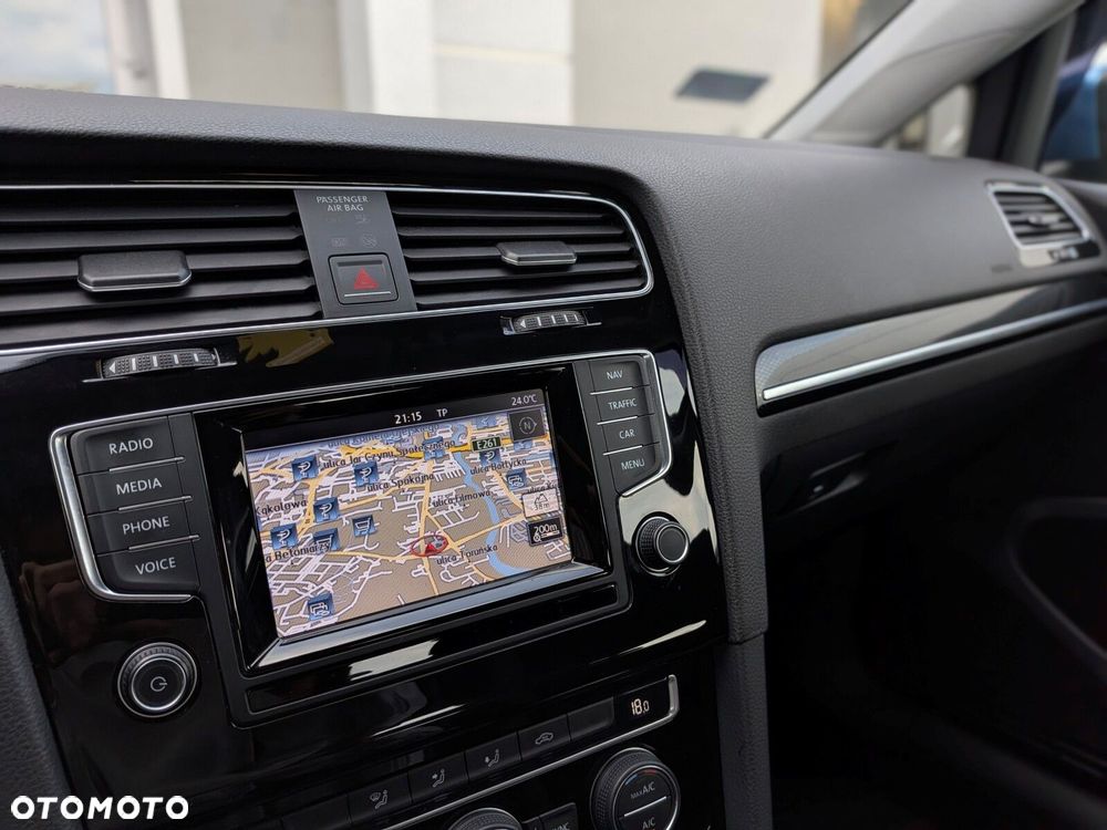 Volkswagen Golf 1.4 TSI BMT Highline - 24