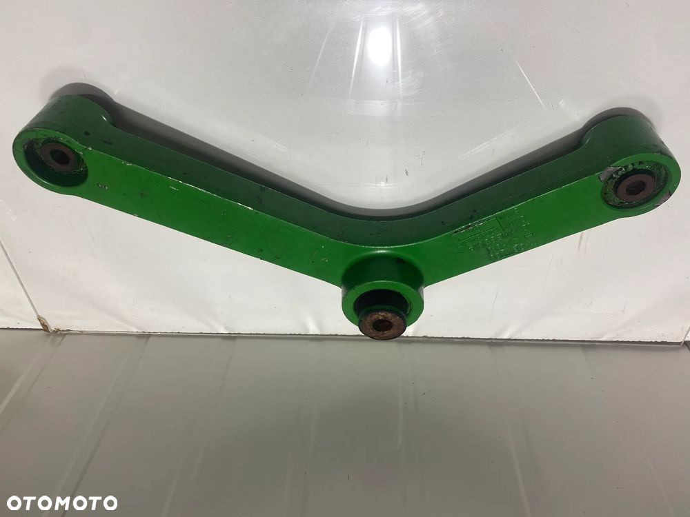 ORYGINALNE RAMIĘ ŁĄCZNIK PRAWY JOHN DEERE W540 - AXE47512 - 1