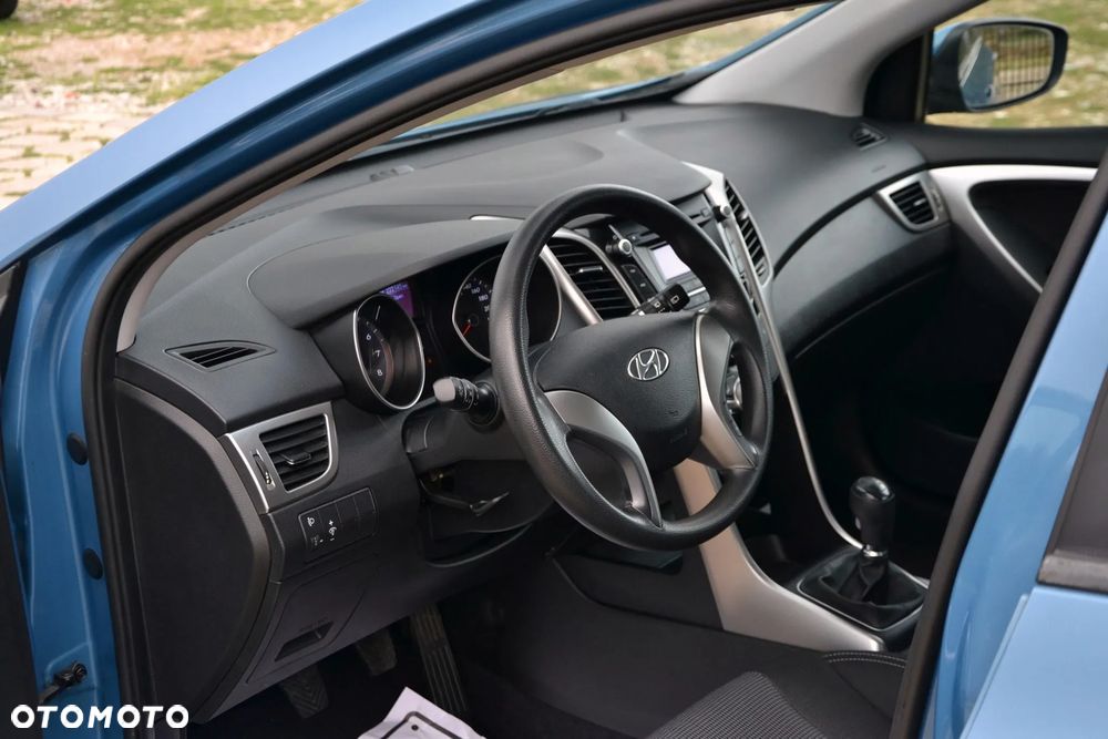 Hyundai i30 1.4 Comfort - 16