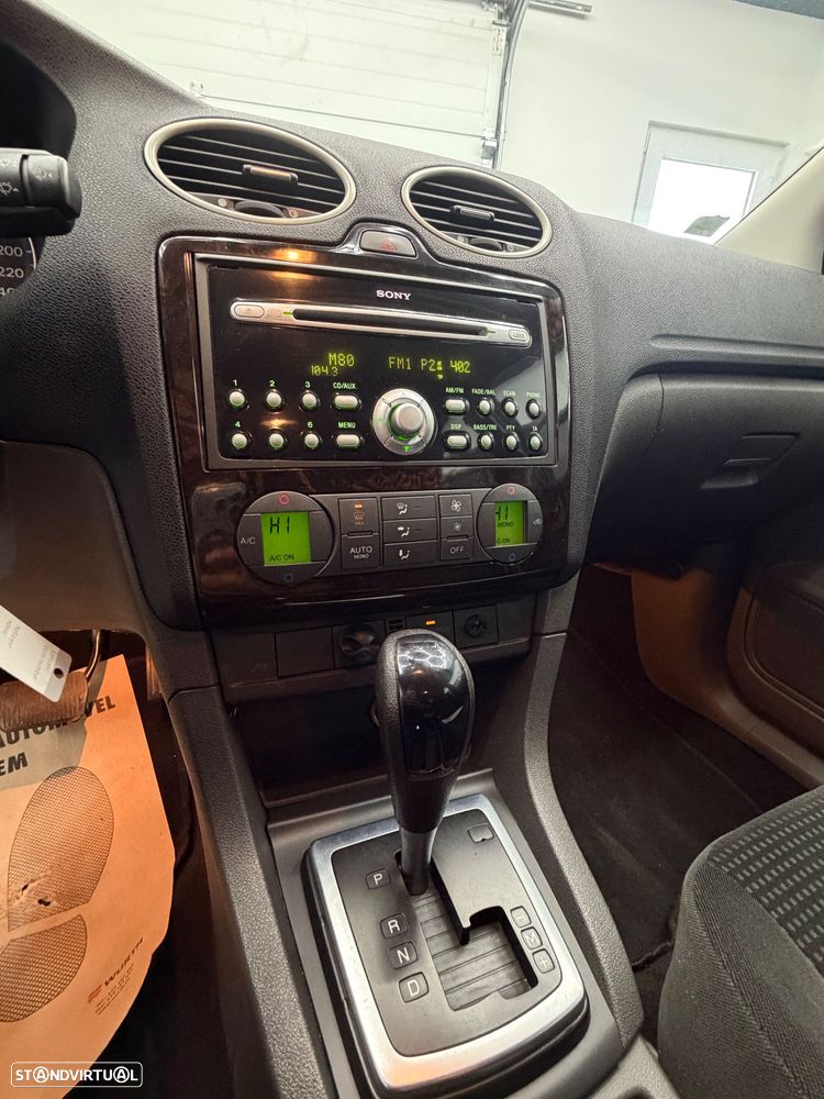 Ford Focus 1.6 TDCi Ghia CVT - 7