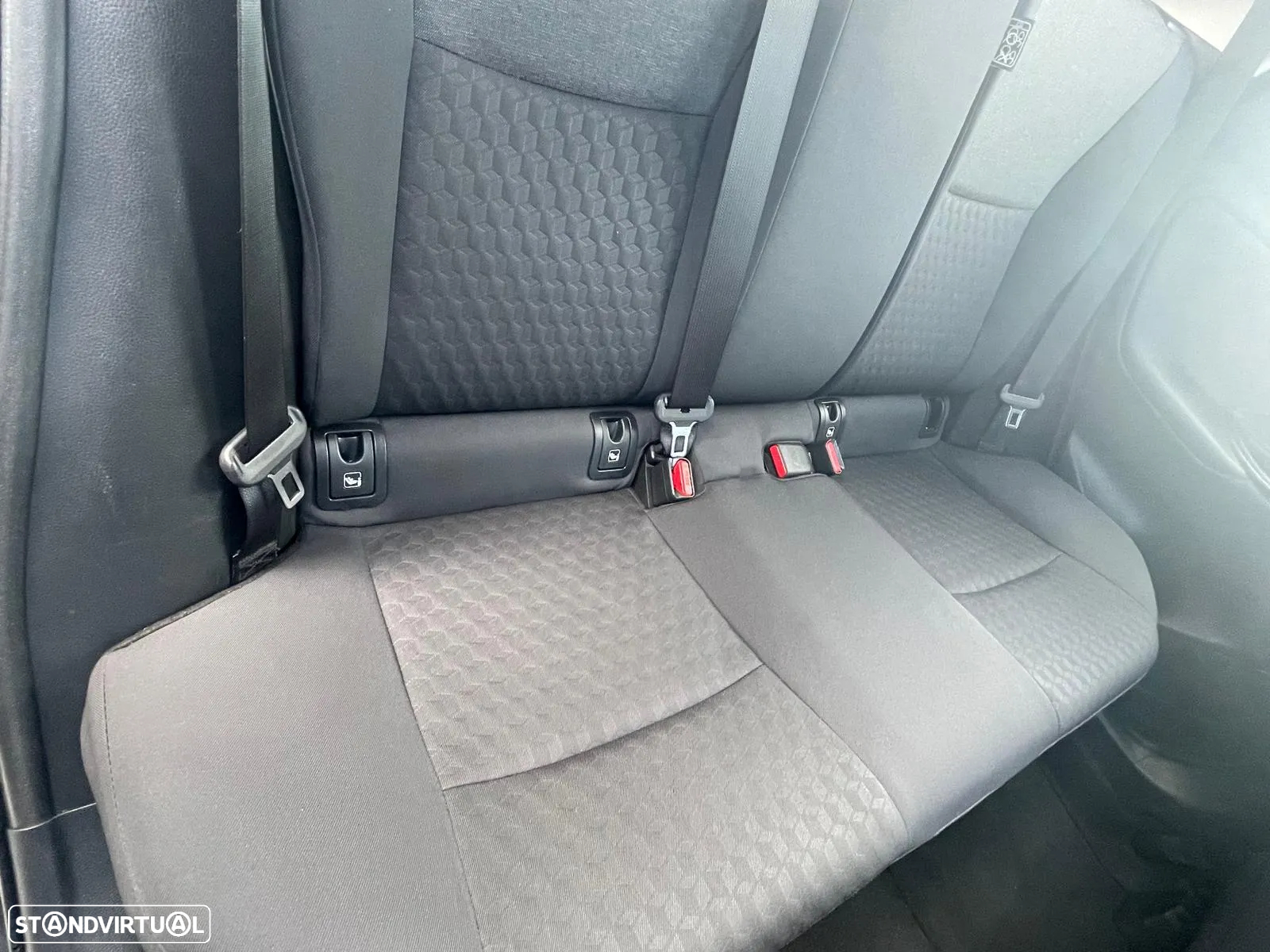 Toyota Yaris 1.0 VVT-i Comfort Plus - 30