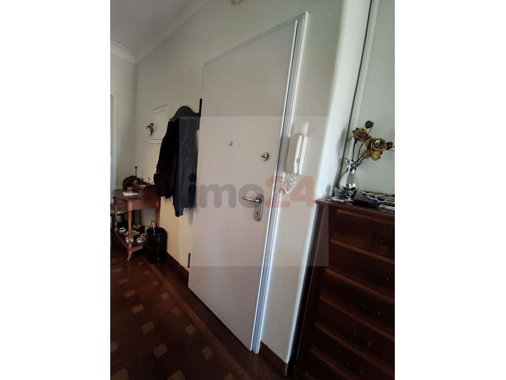 Apartamento T2 + 1 no Centro Queluz 4 Caminhos - Grande imagem: 2/12