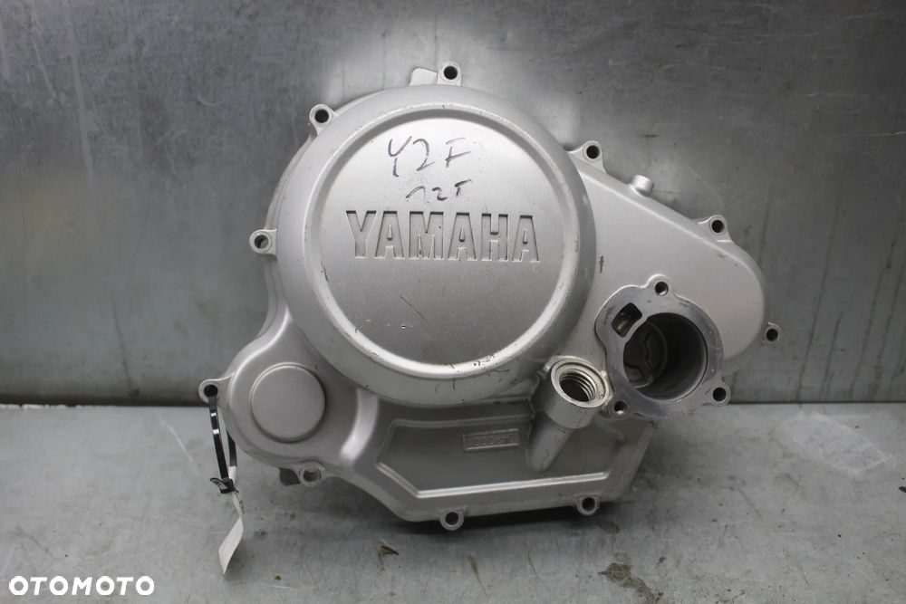 Yamaha YZF 125 Dekiel pokrywa silnika b1667 - 1
