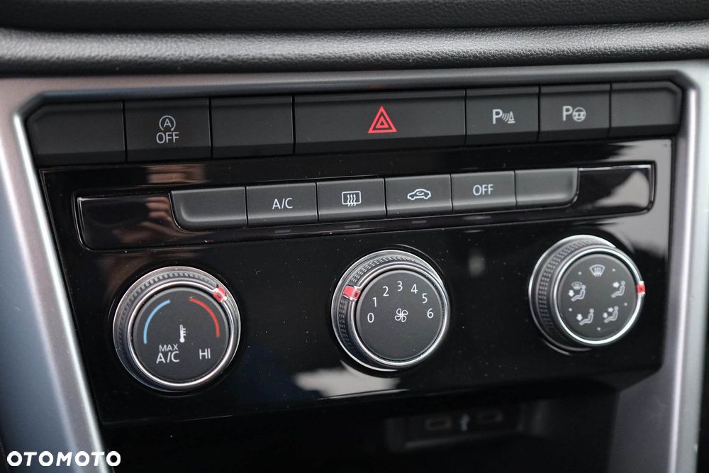 Volkswagen T-Roc 1.5 TSI Life DSG - 25