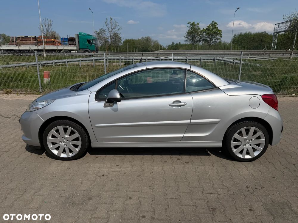 Peugeot 207 CC 120 VTi Sport - 2