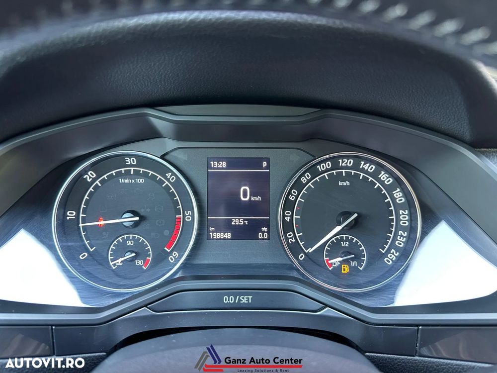 Skoda Superb 2.0 TDI 4X4 DSG Style - 23