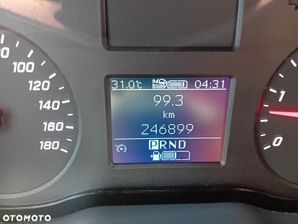 Mercedes-Benz Sprinter - 27