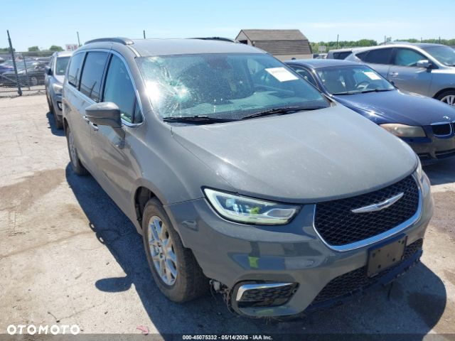 Chrysler Pacifica - 8