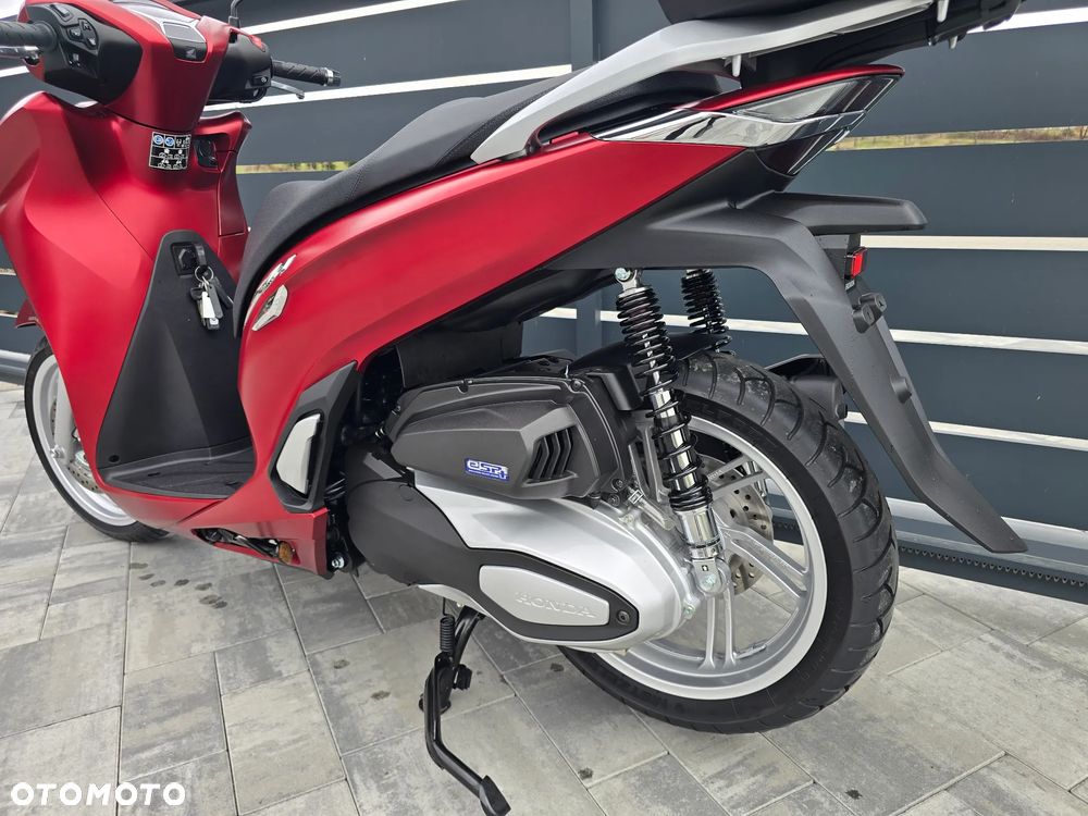 Honda SH - 9