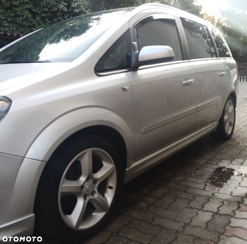 Opel Zafira 1.8 Sport - 2
