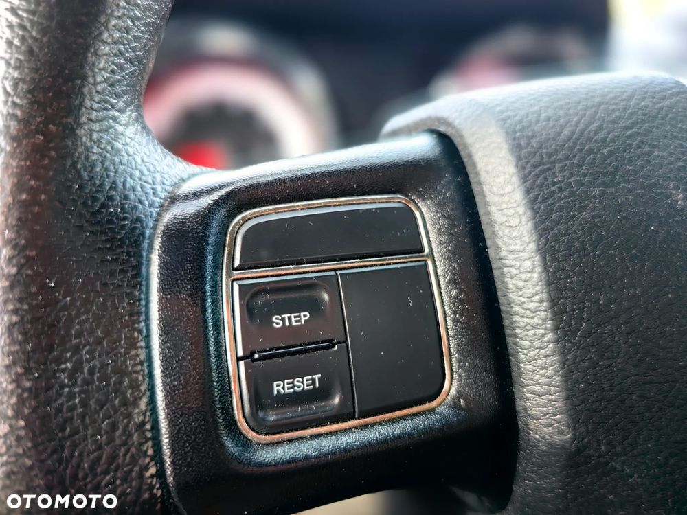 Dodge Grand Caravan 3.6 Express - 23
