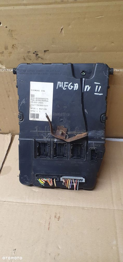 Moduł sterownik komfortu Renault Megane II 8200305575 - 1