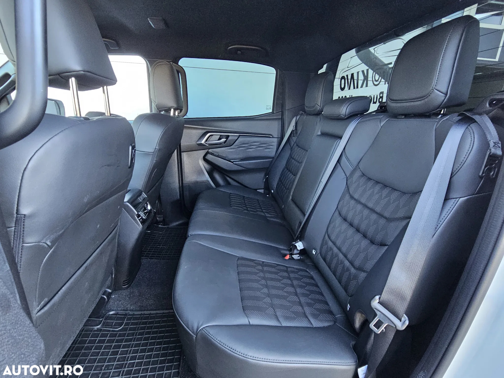 Isuzu D-Max 1.9 DSL 4x4 Double Cab 6AT Executive - 11