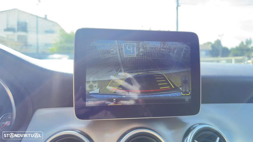 Mercedes-Benz GLA 200 d AMG Line - 24