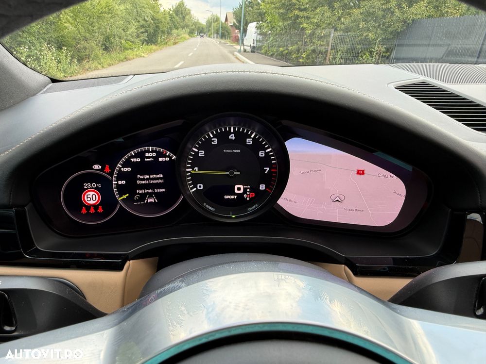 PORSCHE Cayenne 2022 — imagine 27