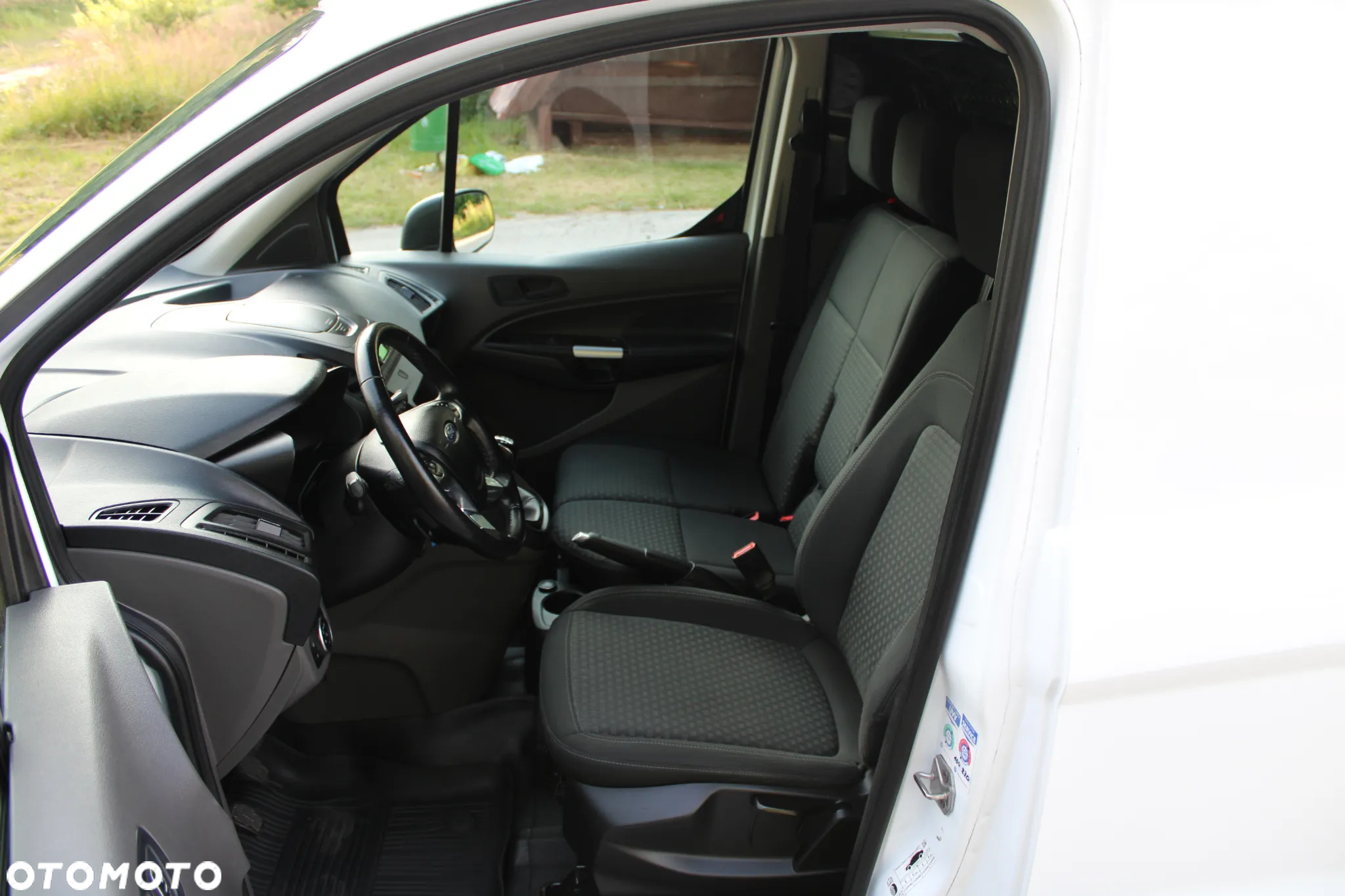 Ford TRANSIT CONNECT - 13