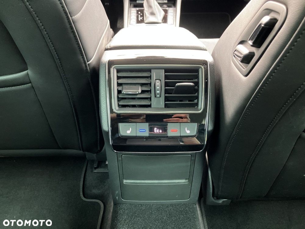 Skoda Superb 1.4 TSI Plug-In Hybrid Style DSG - 24