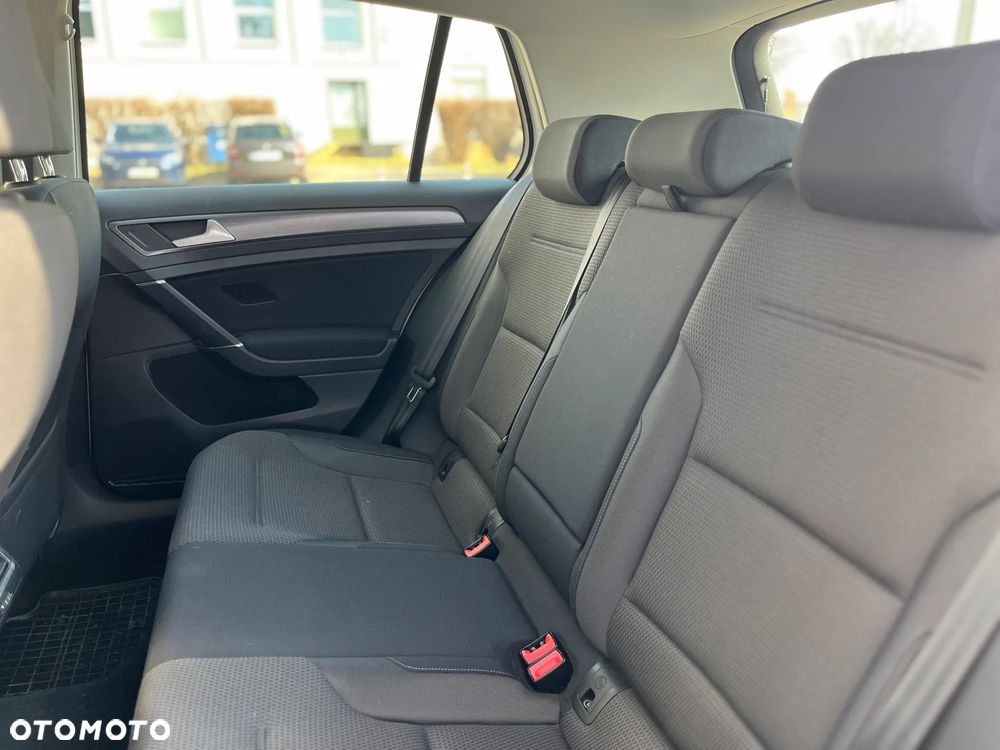 Volkswagen Golf 1.5 TSI BMT Comfortline DSG - 9