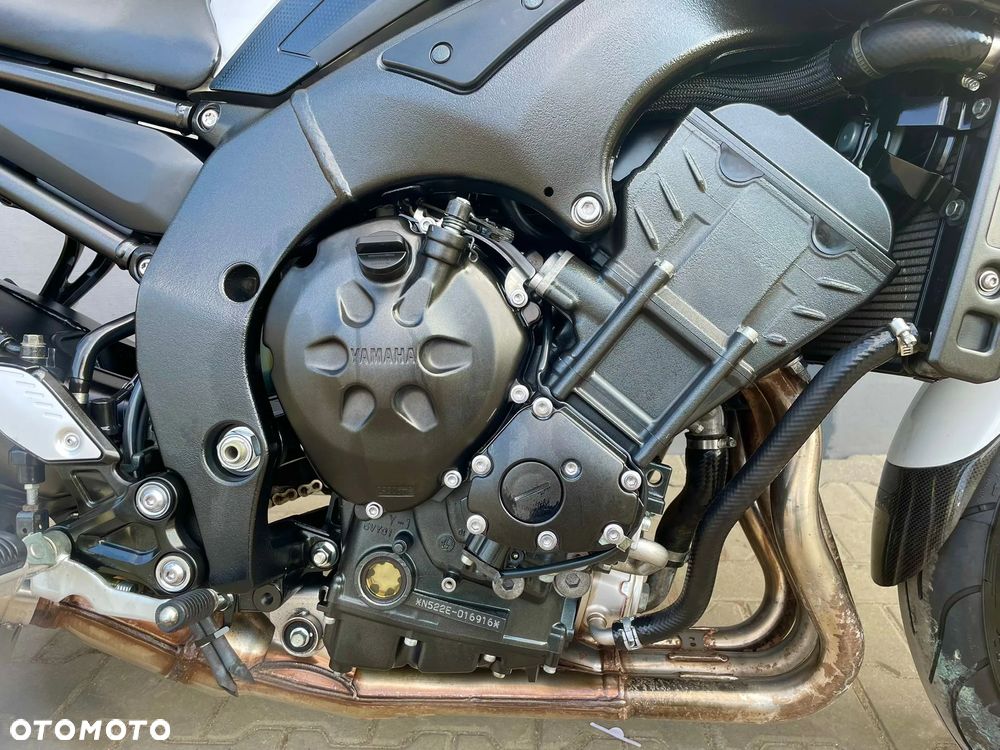 Yamaha FZ8 - 10