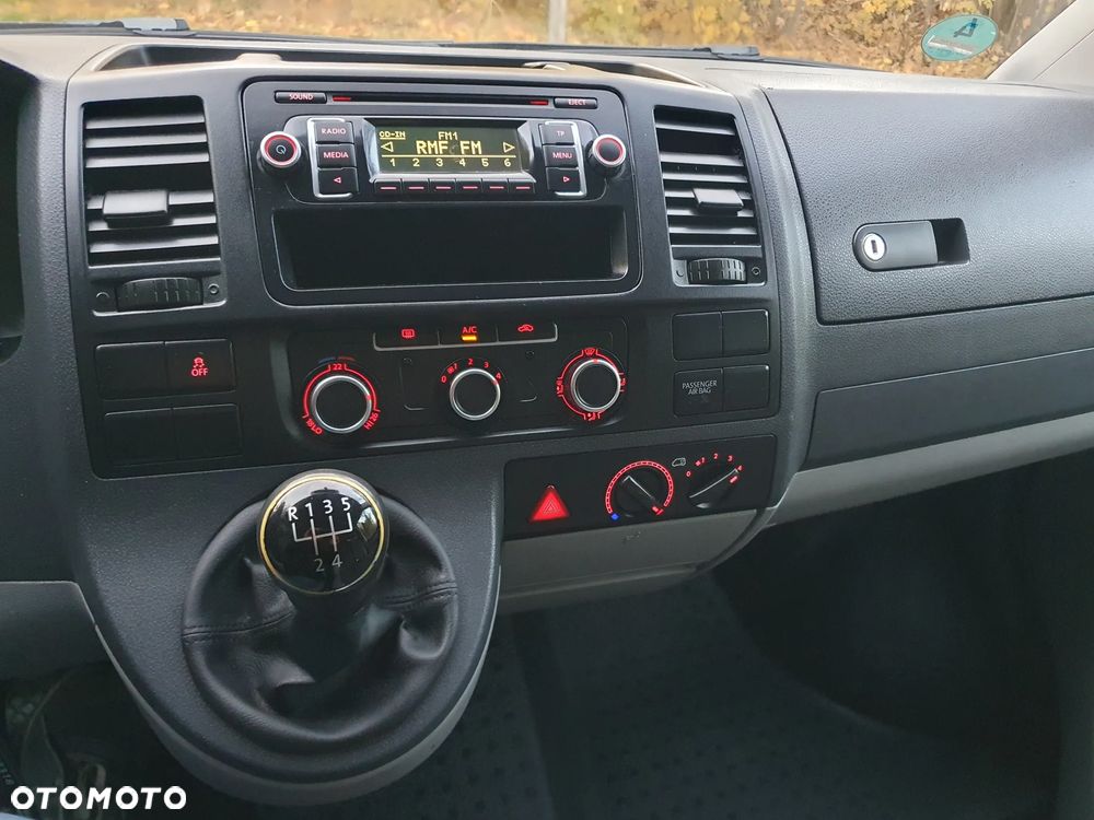 Volkswagen Caravelle 2.0 TDI L2 Comfortline - 18