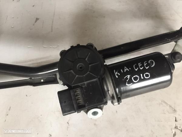 Motor Escovas / Limpa Vidros Frente Kia Ceed Hatchback (Ed) - 2