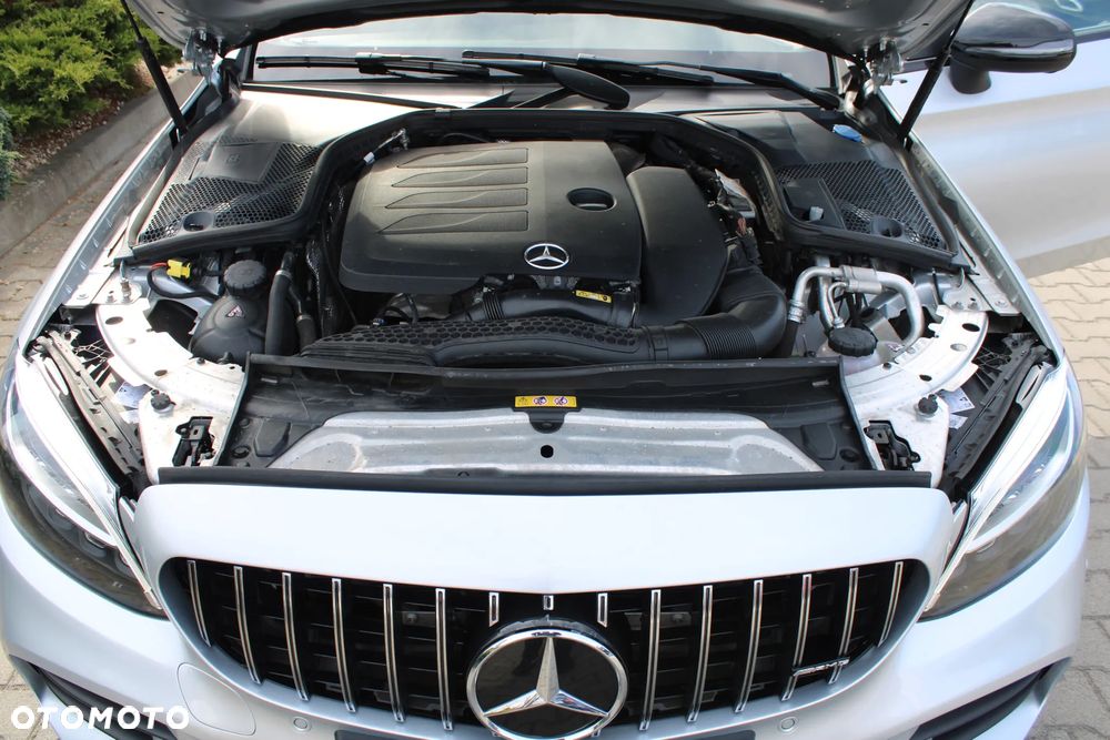 Mercedes-Benz Klasa C 200 9G-TRONIC AMG Line - 9