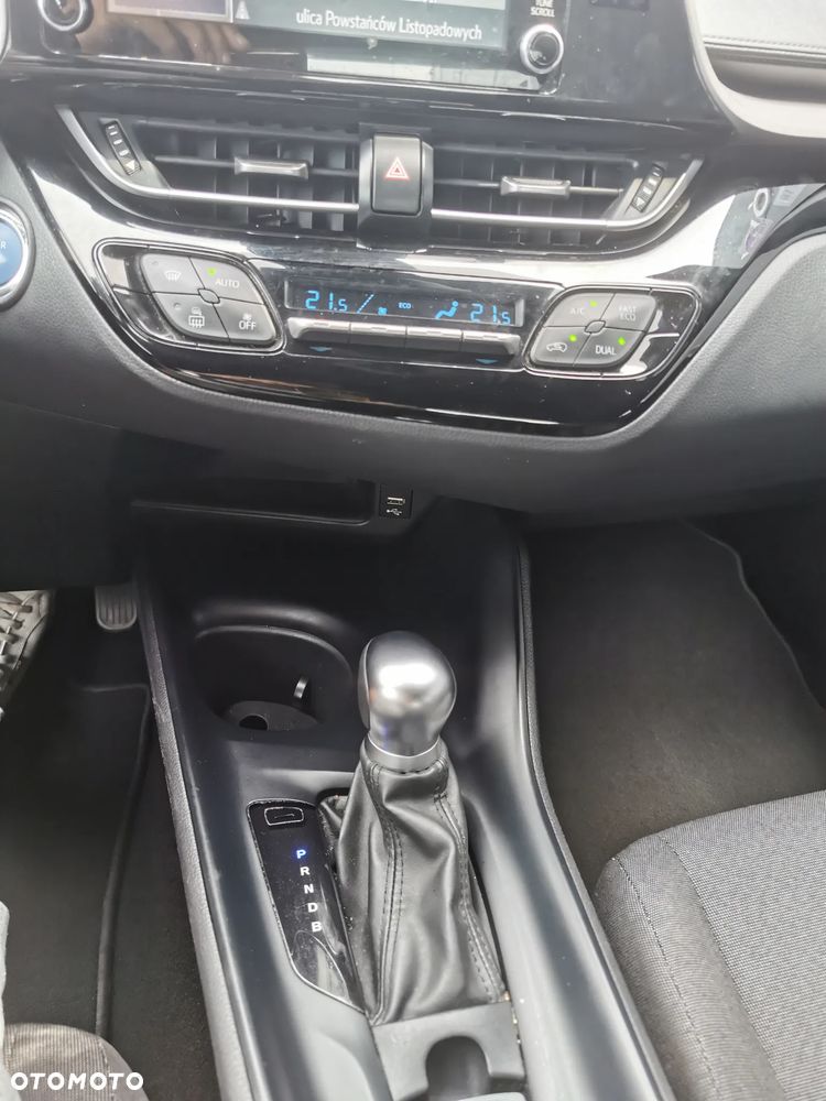 Toyota C-HR Style - 3