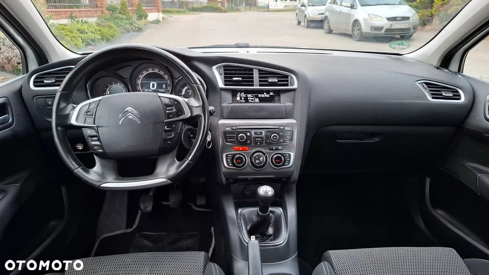 Citroën C4 1.6 VTi Equilibre - 8