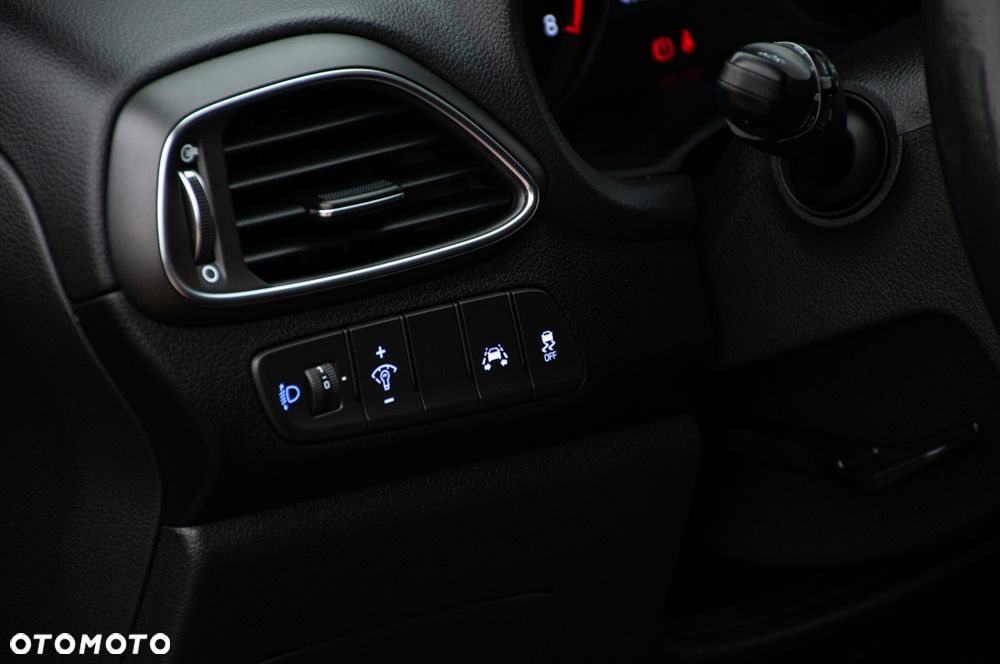 Hyundai i30 1.0 T-GDI Premium - 37