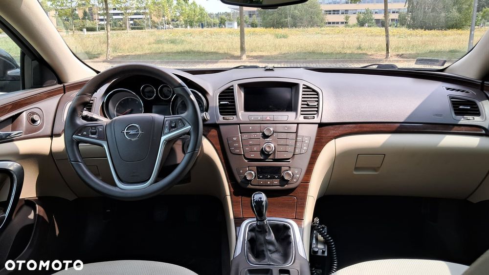 Opel Insignia 2.0 CDTI Cosmo - 11