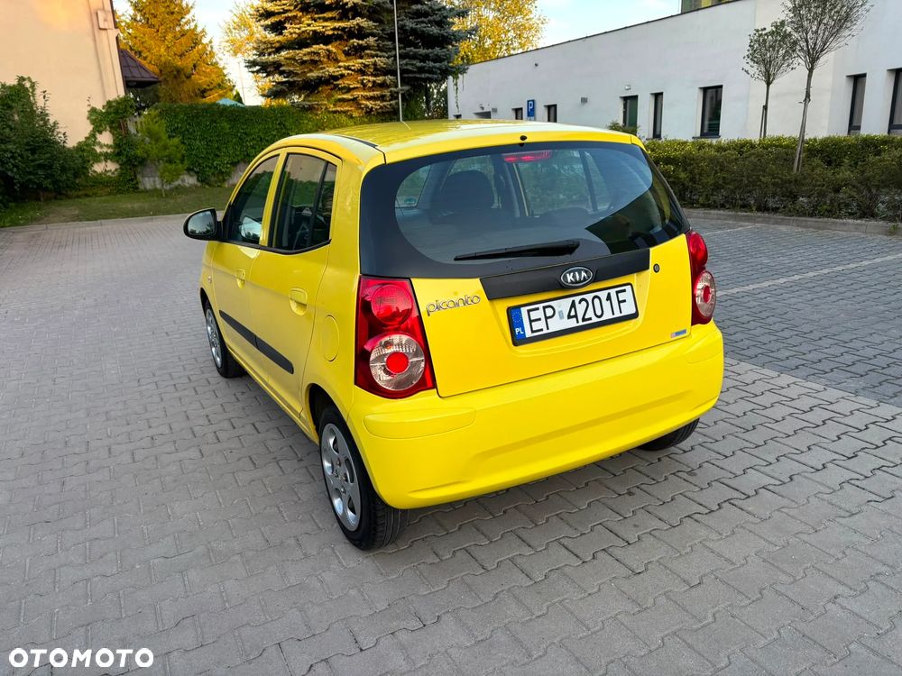 Kia Picanto - 22