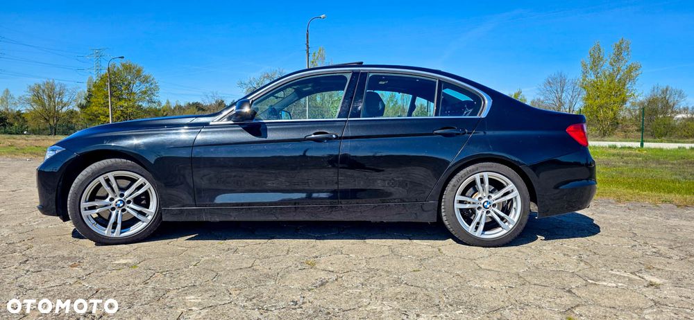 BMW Seria 3 328i Luxury Line - 27